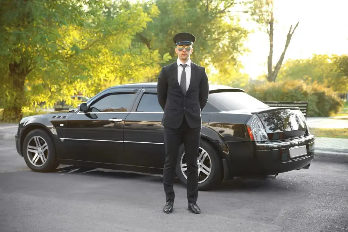 Executive driver service in the corporate business district of Riyadh
